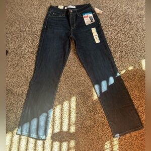 Brand new signature, Levi jeans